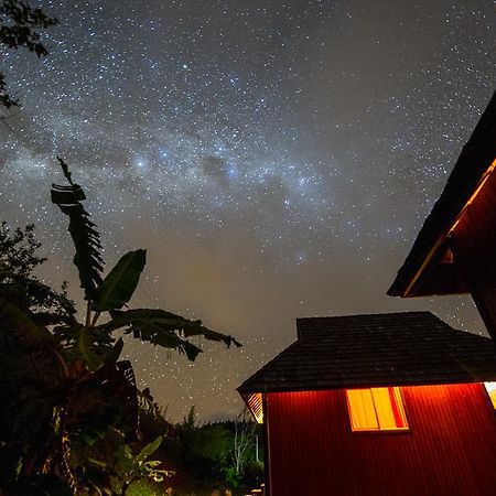 La Perruche Rouge Guest House Tamatoa Kültér fotó